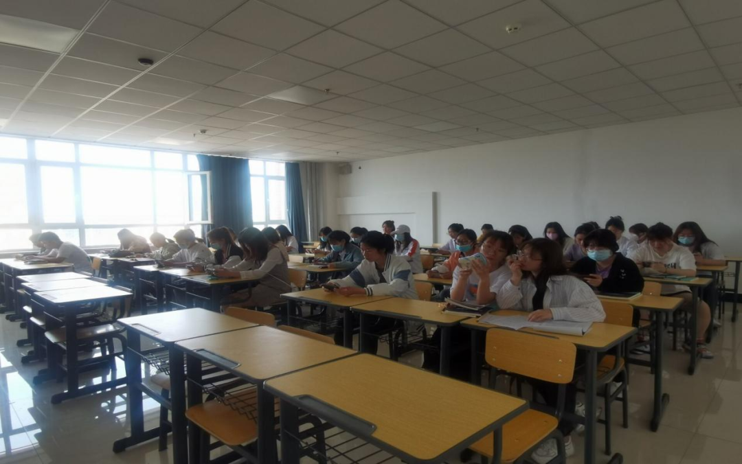 yl6809永利小学教育专业组织小学科学学科“新课标 新教材 新实践”优质课观摩活动